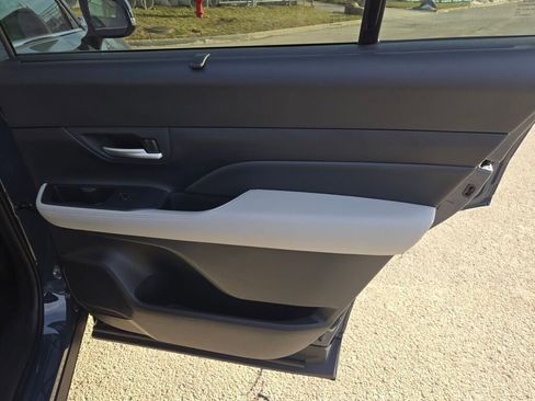 Used 2024 Toyota Grand Highlander XLE image 12