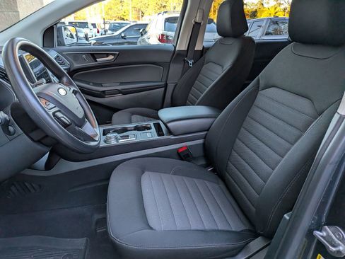 Certified 2024 Ford Edge SE w/ Black Appearance Package image 22