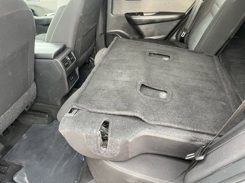 Used 2023 Nissan Rogue SV image 43