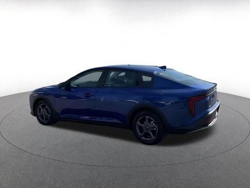 Used 2025 Kia K4 LXS image 10