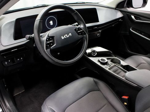 Used 2024 Kia EV6 Light AWD/4WD image 25