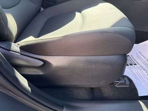 Certified 2025 Toyota RAV4 LE image 30