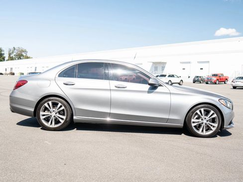 Used 2015 Mercedes-Benz C 300 Sedan image 7