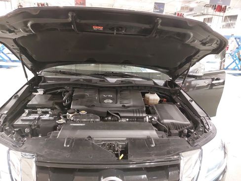 Used 2021 Nissan Armada Platinum w/ Captain's Chairs Package image 33