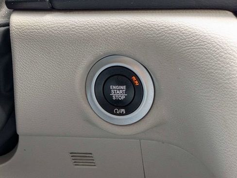 Used 2023 Chrysler Voyager LX FWD image 32