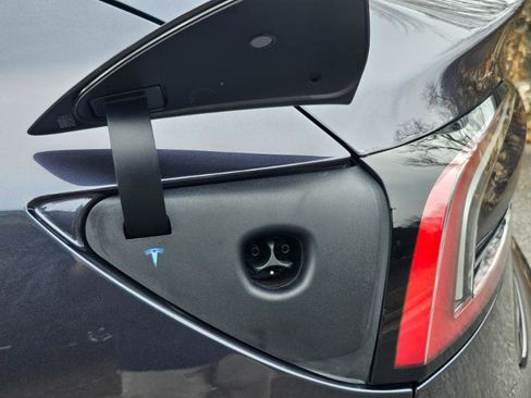 Used 2025 Tesla Model 3 Long Range image 30