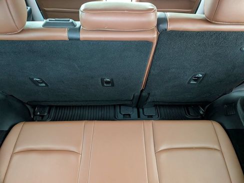 Used 2023 Nissan Pathfinder Platinum w/ Black Appearance Package FWD image 37