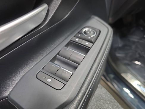 Certified 2025 Toyota Grand Highlander XLE image 24