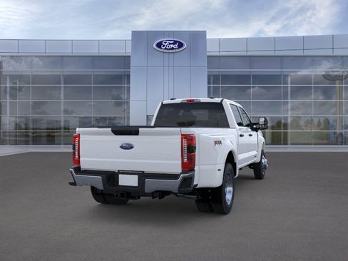 New 2026 Ford F450 XLT w/ 360-Degree Camera Package AWD/4WD image 8