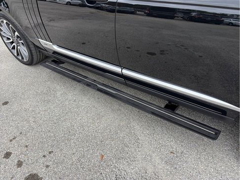 Used 2016 Land Rover Range Rover Long Wheelbase Supercharged image 16