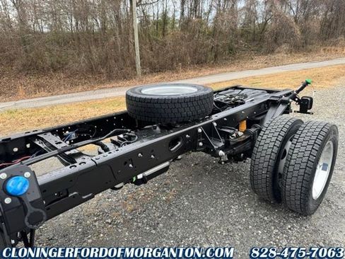 New 2026 Ford F450 Lariat image 11