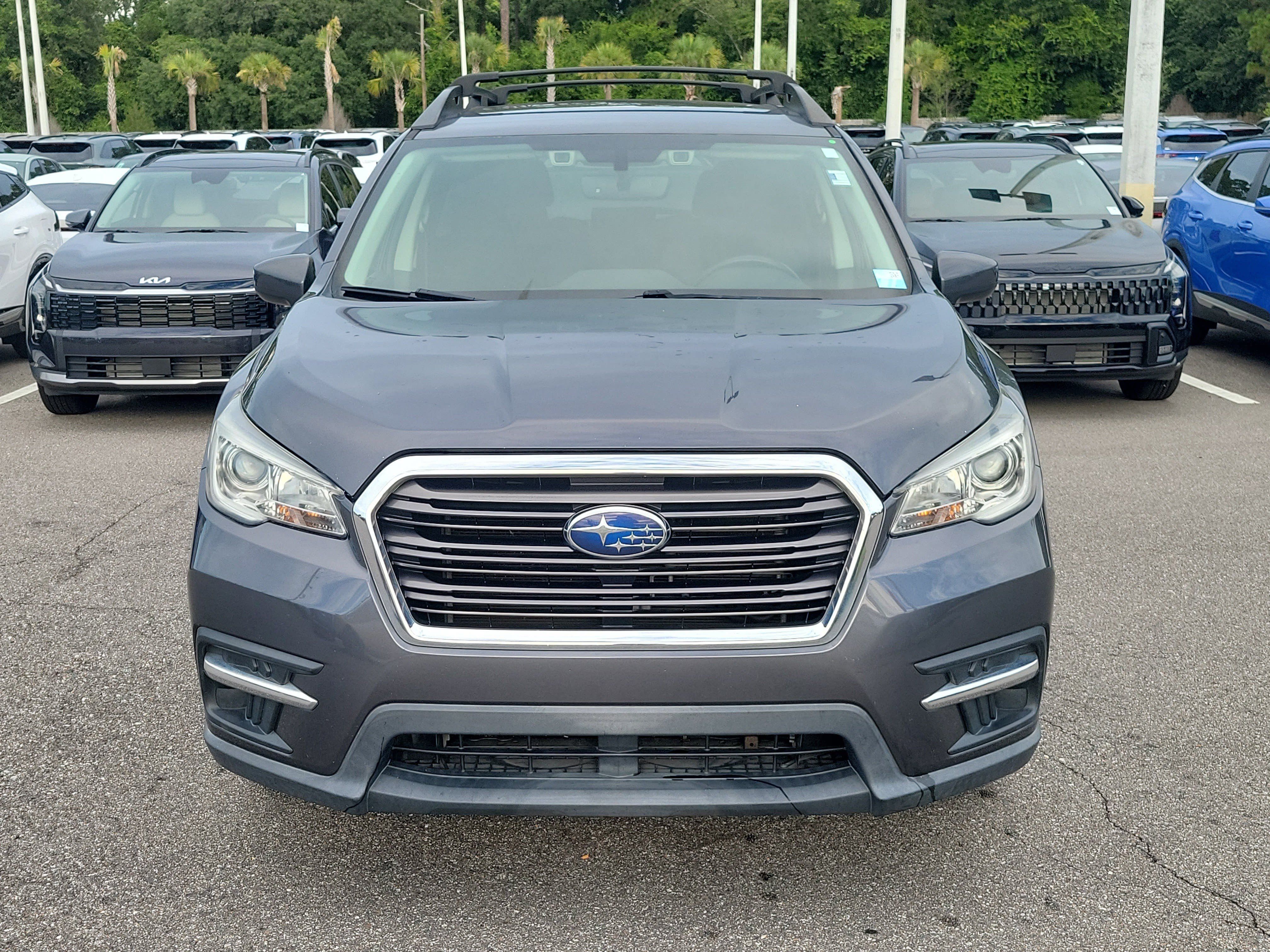 Used 2019 Subaru Ascent Premium AWD/4WD image 2