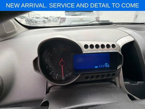 Used 2014 Chevrolet Sonic LT w/ Fun and Sun Package FWD image 12