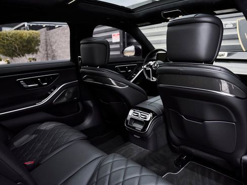 Used 2025 Mercedes-Benz S 580 4MATIC Sedan image 39
