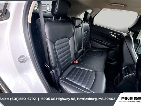 Used 2024 Ford Edge SEL image 20