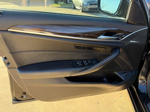 Used 2018 BMW 540i RWD image 15