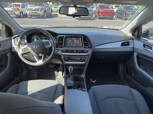 Used 2019 Hyundai Sonata SEL FWD image 9