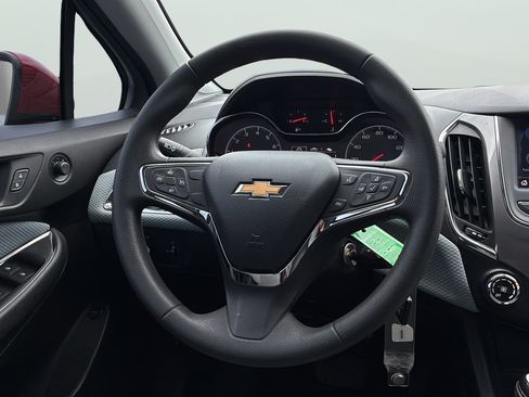 Used 2019 Chevrolet Cruze LS w/ LS Convenience Package FWD image 18