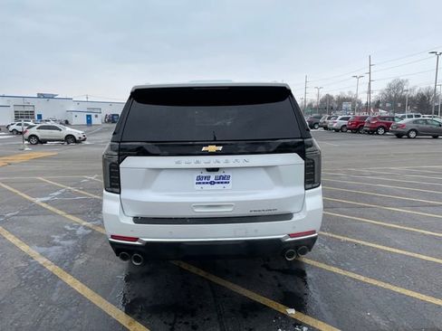 New 2025 Chevrolet Suburban Premier image 4