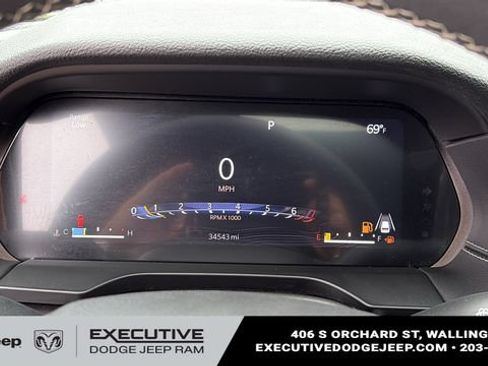 Used 2023 Jeep Grand Cherokee Altitude AWD/4WD image 15