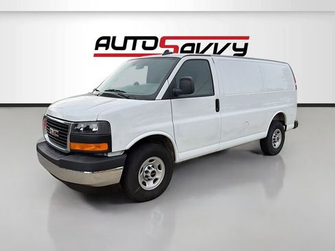 Used 2025 GMC Savana 2500 w/ Driver Convenience Package RWD image 3