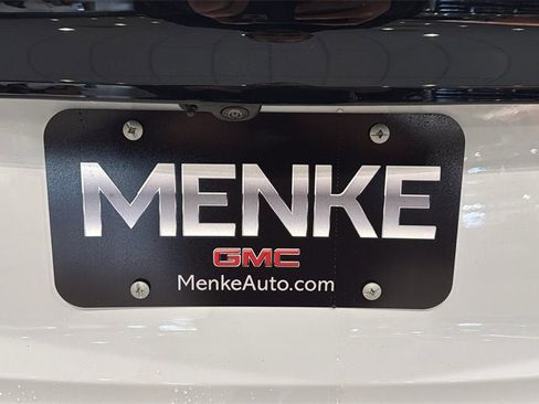 New 2026 GMC Acadia Denali w/ Super Cruise Package image 9