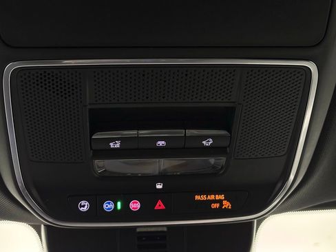 New 2026 Buick Enclave Avenir w/ Super Cruise Package image 37