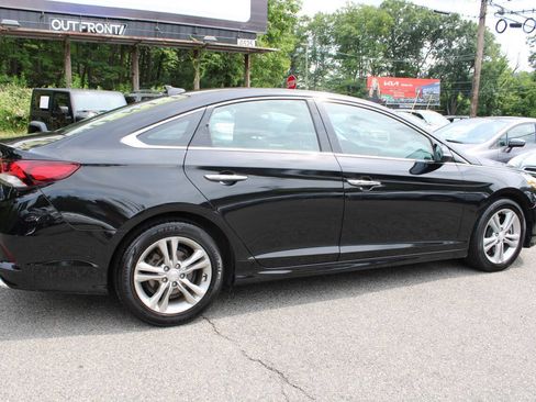 Used 2019 Hyundai Sonata Limited w/ Ultimate Package 04 FWD image 7
