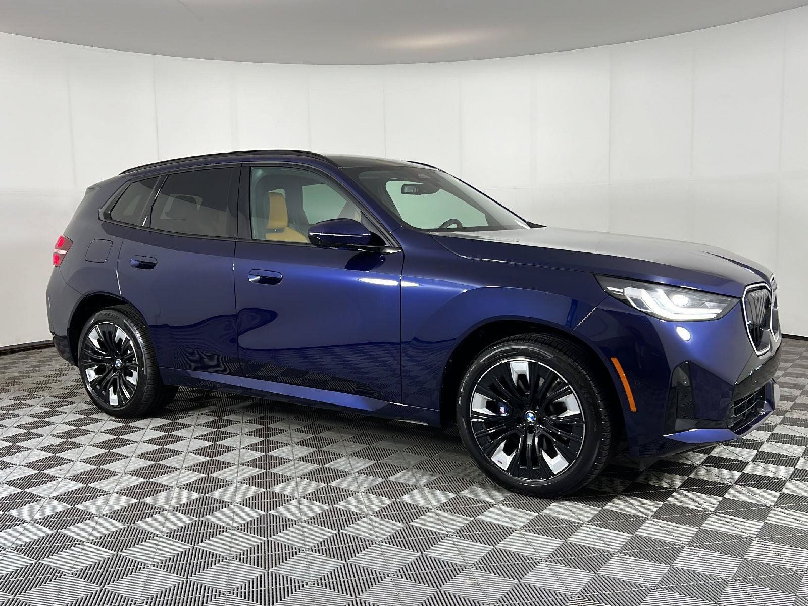 Used 2026 BMW X3 xDrive30i AWD/4WD image 3