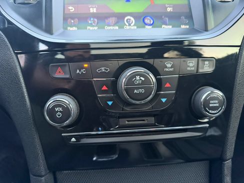 Used 2013 Chrysler 300 S AWD/4WD image 33