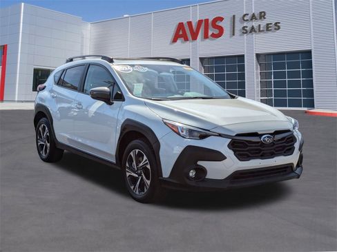 Used 2024 Subaru Crosstrek 2.0i Premium image 3