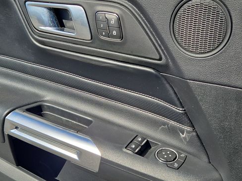 Used 2020 Ford Mustang Premium image 15