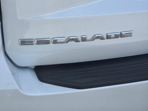 Used 2026 Cadillac Escalade Luxury w/ Touring Package RWD image 12