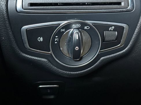Used 2019 Mercedes-Benz GLC 300 4MATIC Coupe image 30