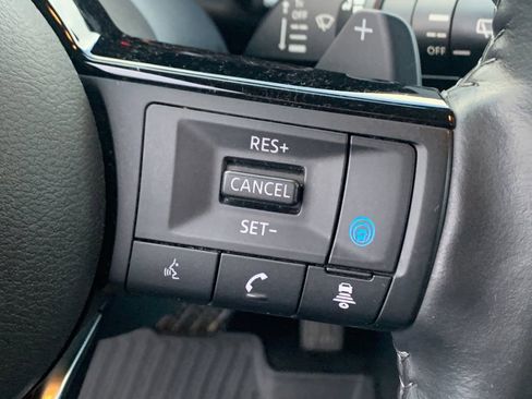 Used 2022 Nissan Pathfinder SL image 28