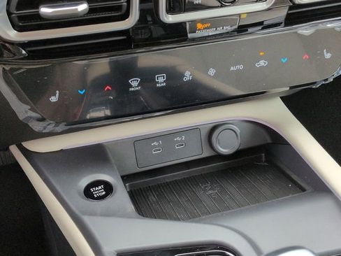 New 2026 Nissan Sentra SL w/ Floor Mat Package FWD image 32