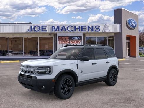 Used 2026 Ford Bronco Sport Outer Banks AWD/4WD image 3