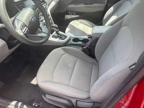 Used 2020 Hyundai Elantra SEL w/ Cargo Package (C1) FWD image 10
