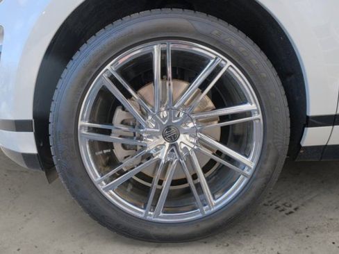 Certified 2023 Land Rover Range Rover Evoque R-Dynamic S image 10