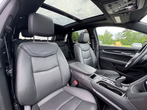 Certified 2023 Cadillac XT5 Premium Luxury FWD image 28