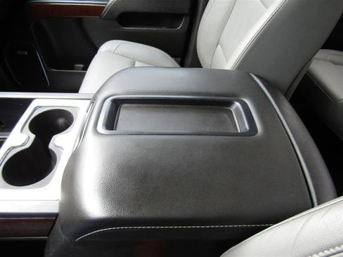 Used 2014 GMC Sierra 1500 SLT w/ SLT Crew Cab Value Package image 26