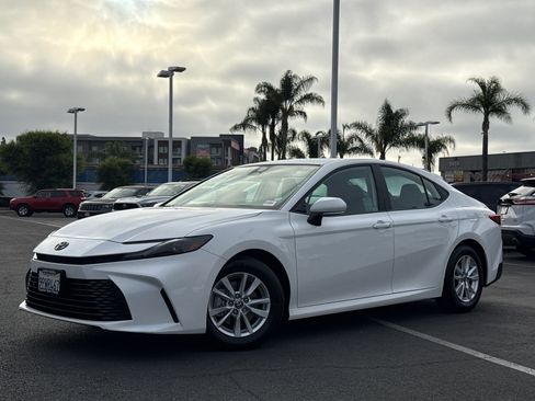 Certified 2025 Toyota Camry LE FWD image 2