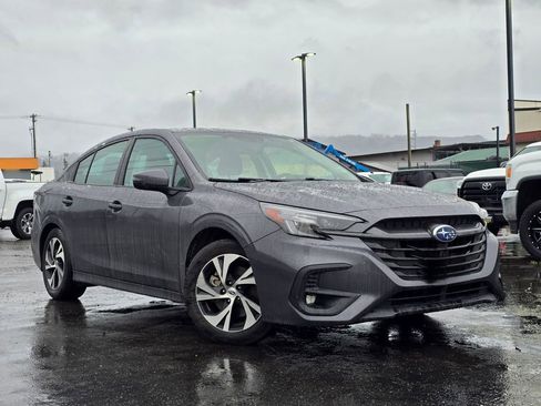 Used 2023 Subaru Legacy Premium image 1