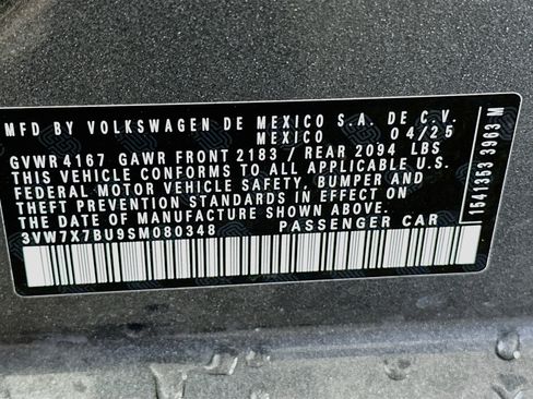 Used 2025 Volkswagen Jetta SE FWD image 12