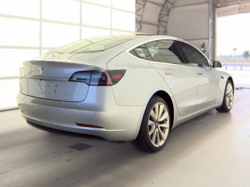 Used 2018 Tesla Model 3 Long Range AWD/4WD image 5