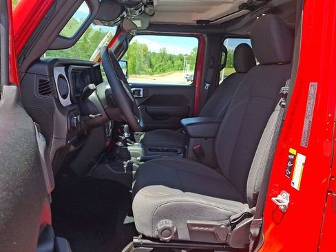 Used 2025 Jeep Wrangler Unlimited Sport S 4xe AWD/4WD image 13