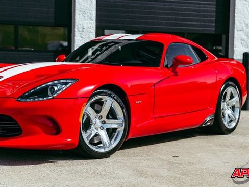 Used 2014 SRT Viper SRT-10 w/ Grand Touring Package RWD image 44