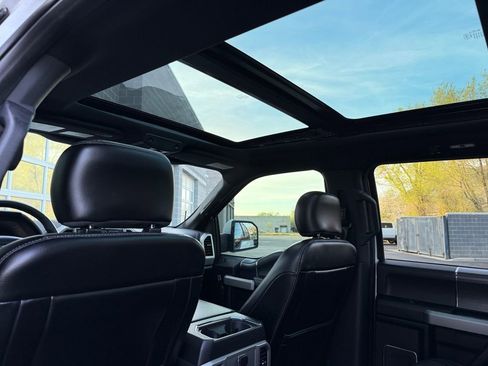 Used 2018 Ford F150 Lariat w/ Equipment Group 502A Luxury image 28