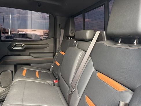 Used 2023 GMC Sierra 1500 AT4 w/ AT4 Premium Package image 7