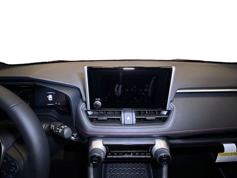 New 2025 Toyota RAV4 SE image 10